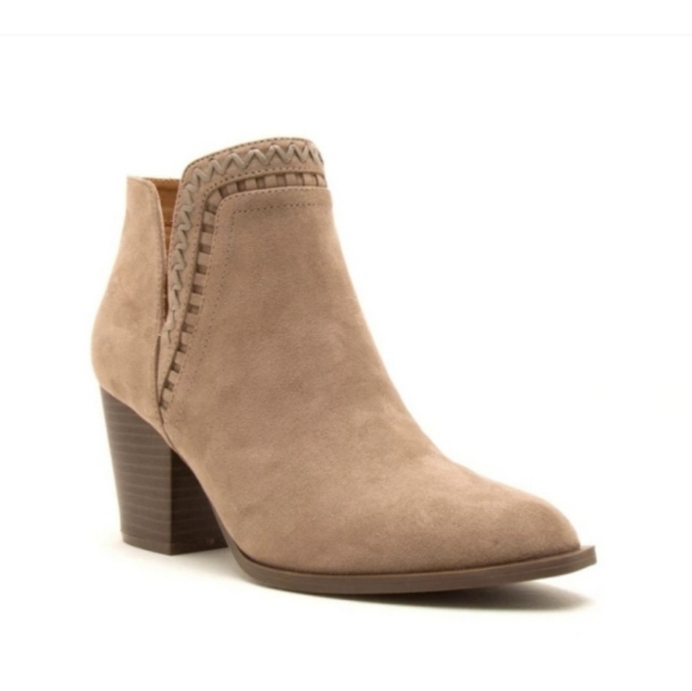 Nude Fall Suede Ankle Boots